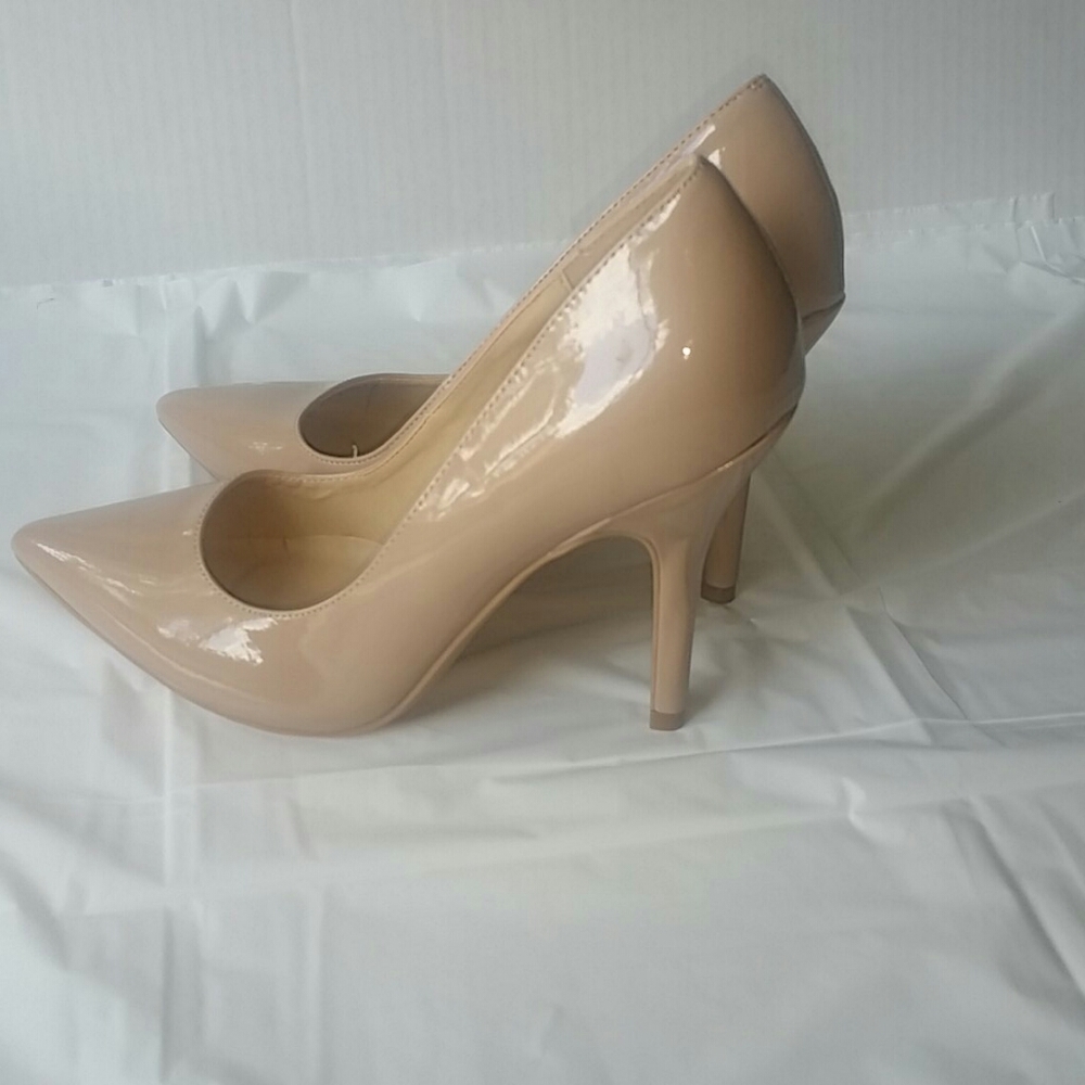 Chinese Laundry - beige heels Size 7.5  women